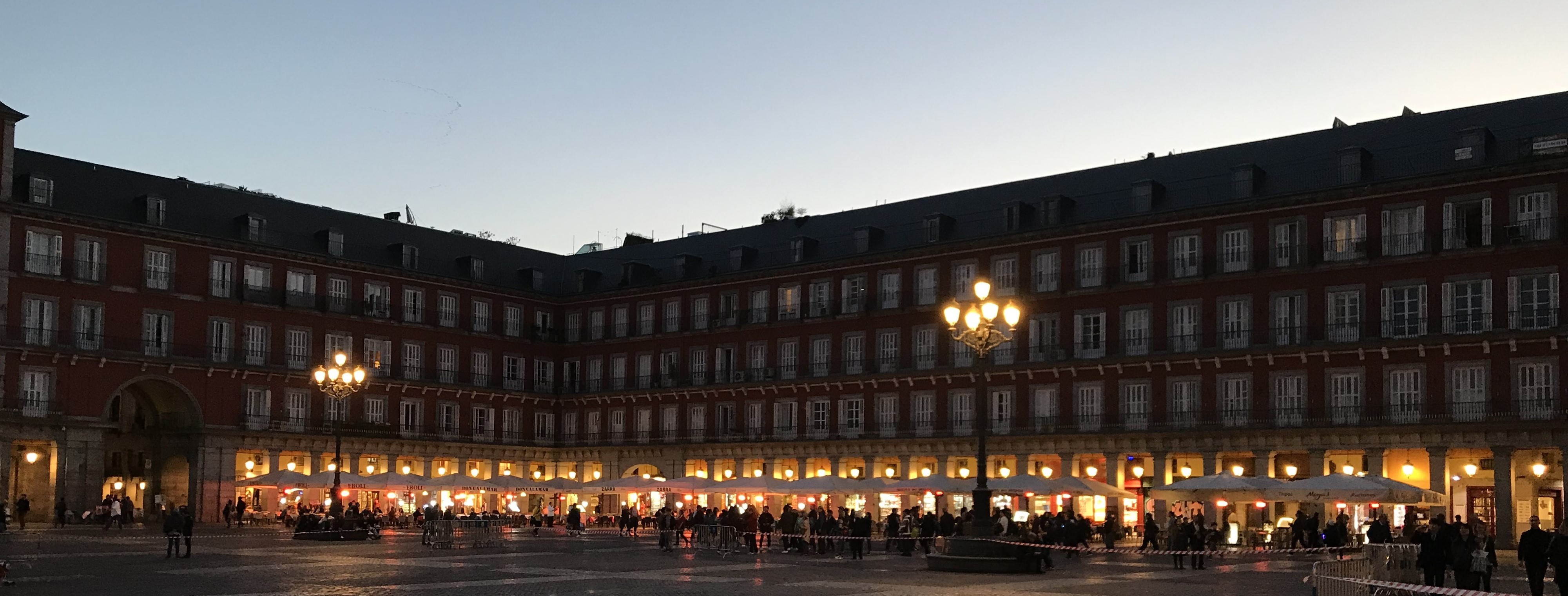 ABOUT USイメージ